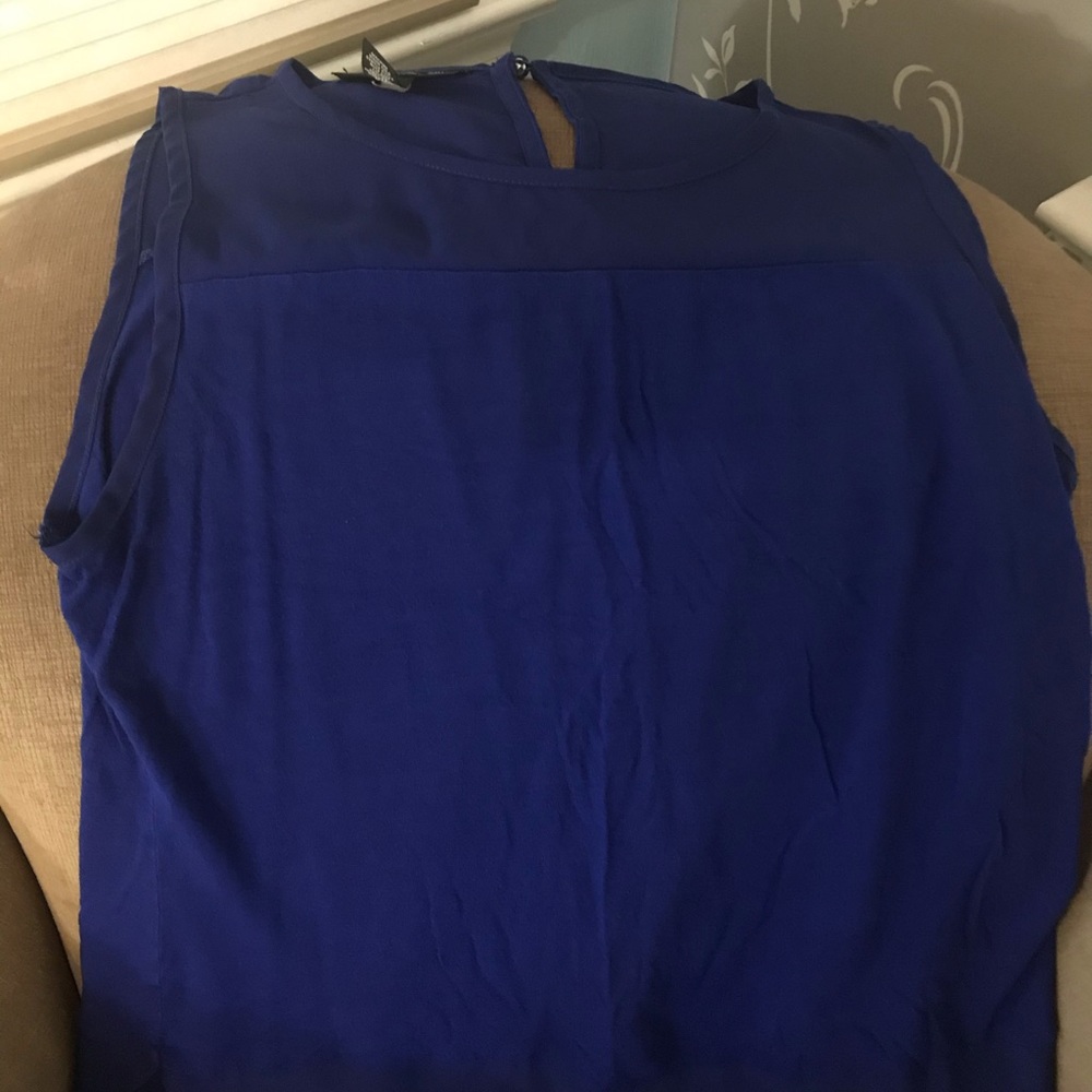 Sleeveless top